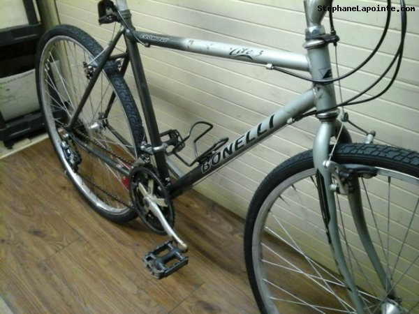 Vélo Bonelli Lite 3 - StephaneLapointe.com