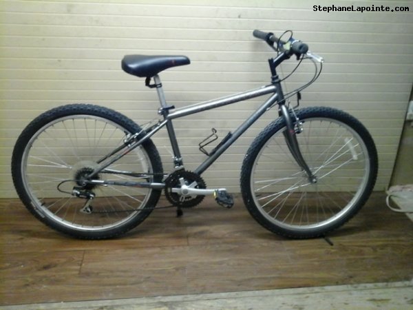 Vélo Specialized Hard Rock - StephaneLapointe.com