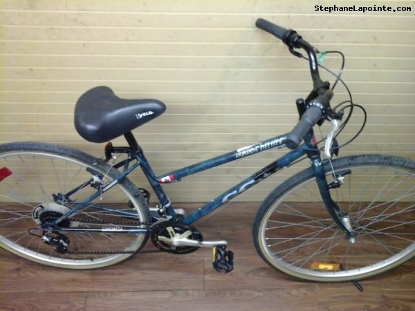 Vélo CCM Hybride Deluxe - StephaneLapointe.com